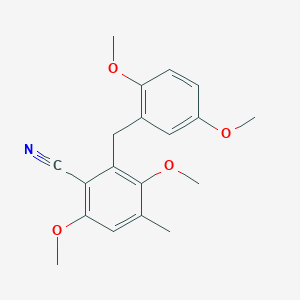 2-[(2,5-Dimethoxyphenyl)methyl]-3,6-dimethoxy-4-methylbenzonitrile