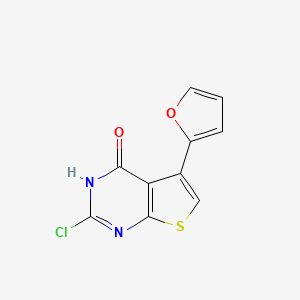 molecular formula C10H5ClN2O2S B1429526 2-氯-5-(2-呋喃基)噻吩[2,3-d]嘧啶-4(3H)-酮 CAS No. 1420824-31-2