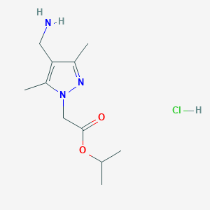 molecular formula C11H20ClN3O2 B1430033 丙-2-基 2-[4-(氨甲基)-3,5-二甲基-1H-吡唑-1-基]乙酸盐酸盐 CAS No. 1427379-63-2