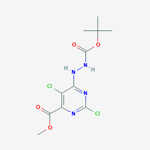 molecular formula C11H14Cl2N4O4 B1430972 Methyl 6-({[(tert-butoxy)carbonyl]amino}amino)-2,5-dichloropyrimidine-4-carboxylate CAS No. 1432892-68-6