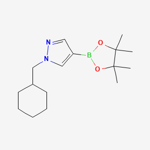 molecular formula C16H27BN2O2 B1433732 1-Cyclohexylmethyl-4-(4,4,5,5-tetramethyl-[1,3,2]dioxaborolan-2-yl)-1H-pyrazole CAS No. 1430750-95-0