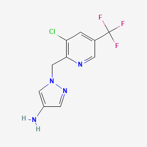 molecular formula C10H8ClF3N4 B1434360 1-{[3-氯-5-(三氟甲基)吡啶-2-基]甲基}-1H-吡唑-4-胺 CAS No. 1644602-68-5
