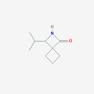 molecular formula C9H15NO B1435431 3-(丙烷-2-基)-2-氮杂螺[3.3]庚烷-1-酮 CAS No. 1803602-08-5