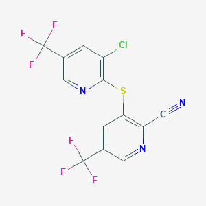 molecular formula C13H4ClF6N3S B1436286 3-((3-Chloro-5-(trifluoromethyl)pyridin-2-yl)thio)-5-(trifluoromethyl)picolinonitrile CAS No. 1823183-37-4