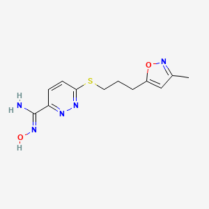 molecular formula C12H15N5O2S B1436714 N'-羟基-6-((3-(3-甲基异恶唑-5-基)丙基)硫)吡嗪-3-甲酰胺基胺 CAS No. 1105194-47-5