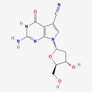 molecular formula C12H13N5O4 B1436822 2-Amino-7-((2S,4S,5R)-4-hydroxy-5-(hydroxymethyl)tetrahydrofuran-2-yl)-4-oxo-4,7-dihydro-3H-pyrrolo[2,3-d]pyrimidine-5-carbonitrile CAS No. 199859-58-0