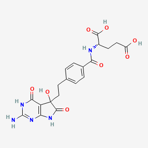 molecular formula C20H21N5O8 B1436940 (2S)-2-(4-(2-(2-氨基-5-羟基-4,6-二氧代-4,5,6,7-四氢-1H-吡咯并[2,3-d]嘧啶-5-基)乙基)苯甲酰胺)戊二酸 CAS No. 1644286-36-1