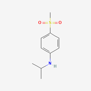 molecular formula C10H15NO2S B1437340 4-甲磺酰基-N-(丙-2-基)苯胺 CAS No. 1021125-82-5
