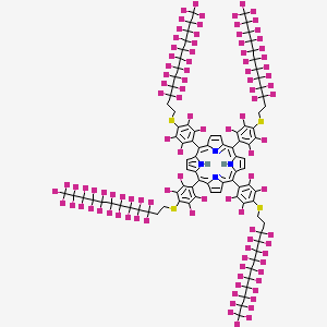 molecular formula C92H26F100N4S4 B1437761 5,10,15,20-四{2,3,5,6-四氟-4-[(3,3,4,4,5,5,6,6,7,7,8,8,9,9,10,10,11,11,12,12,12-二十一氟十二烷基)硫代]苯基}卟啉 CAS No. 956790-67-3