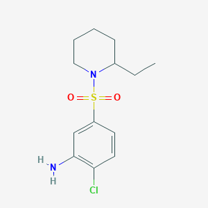 molecular formula C13H19ClN2O2S B1438292 2-氯-5-[(2-乙基-1-哌啶基)磺酰基]-苯胺 CAS No. 1095019-75-2