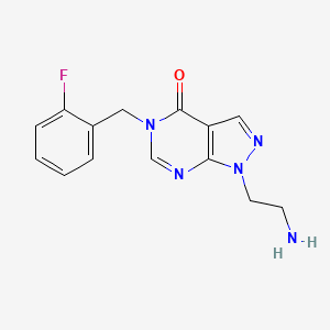 molecular formula C14H14FN5O B1438579 1-(2-氨基乙基)-5-(2-氟苄基)-1,5-二氢-4H-吡唑并[3,4-d]嘧啶-4-酮 CAS No. 1105197-02-1