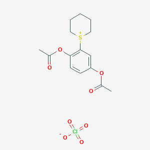 1-[2,5-Bis(acetyloxy)phenyl]thian-1-ium perchlorate