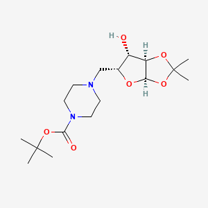B1439463 tert-Butyl 4-{[(3aR,5R,6S,6aR)-6-hydroxy-2,2-dimethyl-tetrahydro-2H-furo[2,3-d][1,3]dioxol-5-yl]methyl}piperazine-1-carboxylate CAS No. 1212660-14-4