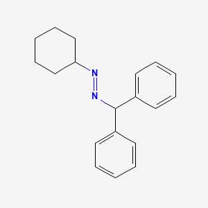 (E)-1-Cyclohexyl-2-(diphenylmethyl)diazene