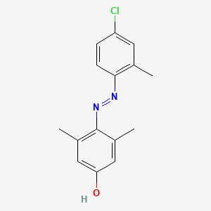 molecular formula C15H15ClN2O B14409488 4-[2-(4-Chloro-2-methylphenyl)hydrazinylidene]-3,5-dimethylcyclohexa-2,5-dien-1-one CAS No. 87086-88-2