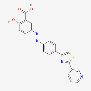 6-Oxo-3-(2-{4-[2-(pyridin-3-yl)-1,3-thiazol-4-yl]phenyl}hydrazinylidene)cyclohexa-1,4-diene-1-carboxylic acid