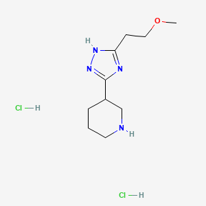 B1442618 3-[5-(2-methoxyethyl)-4H-1,2,4-triazol-3-yl]piperidine dihydrochloride CAS No. 1332528-91-2