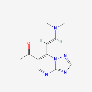 molecular formula C11H13N5O B1442635 1-{7-[(E)-2-(二甲氨基)乙烯基][1,2,4]三唑并[1,5-a]嘧啶-6-基}乙酮 CAS No. 1306753-62-7