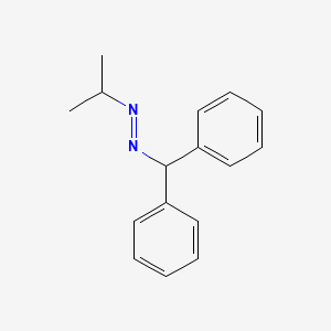 molecular formula C16H18N2 B14431806 (E)-1-(Diphenylmethyl)-2-(propan-2-yl)diazene CAS No. 81965-45-9