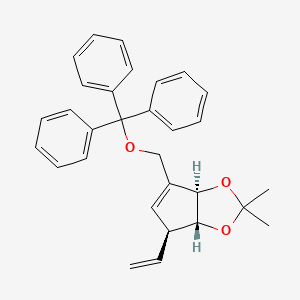 molecular formula C30H30O3 B1443762 (3aR,4S,6aR)-2,2-Dimethyl-6-((trityloxy)methyl)-4-vinyl-4,6a-dihydro-3aH-cyclopenta[d][1,3]dioxole CAS No. 1186073-10-8