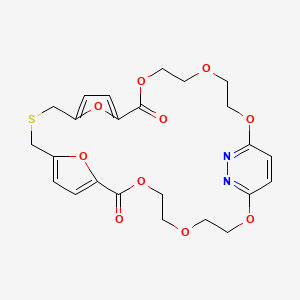 2,5,8,22,25,28,34,35-Octaoxa-15-thia-30,31-diazatetracyclo(27.2.2.1(sup 10,13).1(sup 17,20))pentatriaconta-10,12,17,19,29,31,32-heptaene-9,21-dione