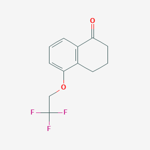 molecular formula C12H11F3O2 B1444094 1(2H)-萘酮，3,4-二氢-5-(2,2,2-三氟乙氧基)- CAS No. 1466429-90-2