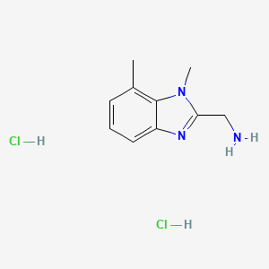 molecular formula C10H15Cl2N3 B1444147 (1,7-dimethyl-1H-1,3-benzodiazol-2-yl)methanamine dihydrochloride CAS No. 1394040-20-0