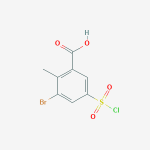 molecular formula C8H6BrClO4S B1444246 3-Bromo-5-(chlorosulfonyl)-2-methylbenzoic acid CAS No. 1375473-88-3