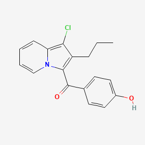 (1-Chloro-2-propylindolizin-3-yl)(4-hydroxyphenyl)methanone