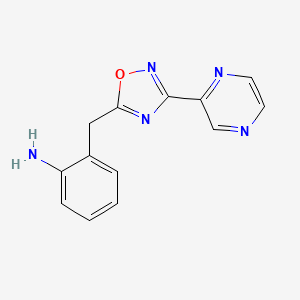molecular formula C13H11N5O B1445134 2-((3-(吡嗪-2-基)-1,2,4-恶二唑-5-基)甲基)苯胺 CAS No. 1497256-46-8