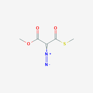 2-Diazonio-3-methoxy-1-(methylsulfanyl)-3-oxoprop-1-en-1-olate