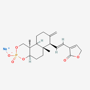 molecular formula C20H26NaO6P B1446874 （4aR，6aR，7R，10aS，10bR）-6a，10b-二甲基-8-亚甲基-7-（（E）-2-（2-氧代-2，5-二氢呋喃-3-基）乙烯基）十氢-1H-萘并[2，1-d] [1，3，2]二氧杂磷杂环-3-醇盐3-氧化物 CAS No. 824933-94-0