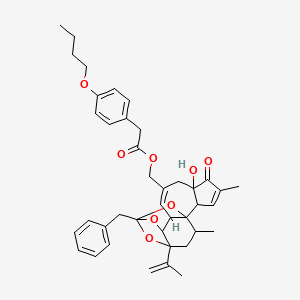 molecular formula C40H46O8 B14476222 (13-Benzyl-6-hydroxy-4,17-dimethyl-5-oxo-15-prop-1-en-2-yl-12,14,18-trioxapentacyclo[11.4.1.01,10.02,6.011,15]octadeca-3,8-dien-8-yl)methyl 2-(4-butoxyphenyl)acetate CAS No. 71381-95-8