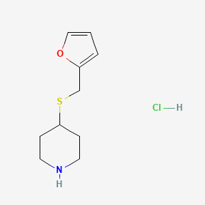 B1447670 4-[(Furan-2-ylmethyl)sulfanyl]piperidine hydrochloride CAS No. 1864062-86-1