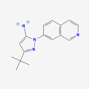 molecular formula C16H18N4 B1448103 3-(叔丁基)-1-(异喹啉-7-基)-1H-吡唑-5-胺 CAS No. 1951451-74-3