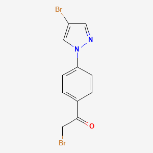 molecular formula C11H8Br2N2O B1448364 2-Bromo-1-[4-(4-bromo-1H-pyrazol-1-yl)phenyl]ethanone CAS No. 1227955-12-5