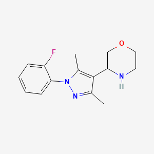 molecular formula C15H18FN3O B1448416 3-[1-(2-fluorophenyl)-3,5-dimethyl-1H-pyrazol-4-yl]morpholine CAS No. 1461707-34-5