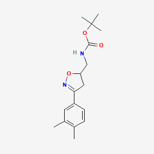 molecular formula C17H24N2O3 B1449565 叔丁基 N-{[3-(3,4-二甲苯基)-4,5-二氢-1,2-恶唑-5-基]甲基}氨基甲酸酯 CAS No. 1803612-22-7