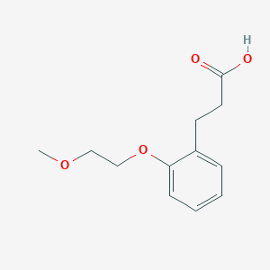 molecular formula C12H16O4 B1449669 3-[2-(2-甲氧基乙氧基)-苯基]-丙酸 CAS No. 1566142-52-6