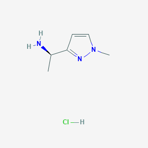 molecular formula C6H12ClN3 B1450123 (1R)-1-(1-methylpyrazol-3-yl)ethanamine;hydrochloride CAS No. 2134096-81-2