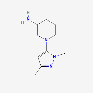 B1450539 1-(1,3-dimethyl-1H-pyrazol-5-yl)piperidin-3-amine CAS No. 1798693-84-1