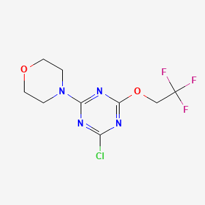 molecular formula C9H10ClF3N4O2 B1454088 2-氯-4-(吗啉-4-基)-6-(2,2,2-三氟乙氧基)-1,3,5-三嗪 CAS No. 1283693-68-4