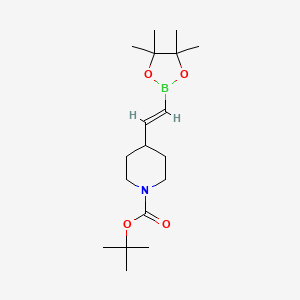 molecular formula C18H32BNO4 B1454782 (e)-Tert-butyl 4-(2-(4,4,5,5-tetramethyl-1,3,2-dioxaborolan-2-yl)vinyl)piperidine-1-carboxylate CAS No. 1160924-51-5