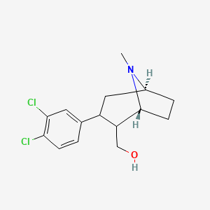 molecular formula C15H19Cl2NO B1454858 ((1R,5S)-3-(3,4-dichlorophenyl)-8-methyl-8-azabicyclo[3.2.1]octan-2-yl)methanol CAS No. 173667-94-2