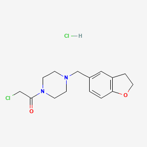 molecular formula C15H20Cl2N2O2 B1455824 2-氯-1-[4-(2,3-二氢-1-苯并呋喃-5-基甲基)哌嗪-1-基]乙烷-1-酮盐酸盐 CAS No. 1334147-69-1