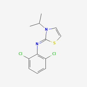 (2Z)-N-(2,6-Dichlorophenyl)-3-(propan-2-yl)-1,3-thiazol-2(3H)-imine