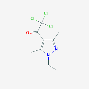 molecular formula C9H11Cl3N2O B1456050 2,2,2-Trichloro-1-(1-ethyl-3,5-dimethylpyrazol-4-yl)ethanone CAS No. 1306738-54-4