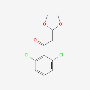 molecular formula C11H10Cl2O3 B1456302 1-(2,6-二氯苯基)-2-(1,3-二氧戊环-2-基)-乙酮 CAS No. 1263366-05-7
