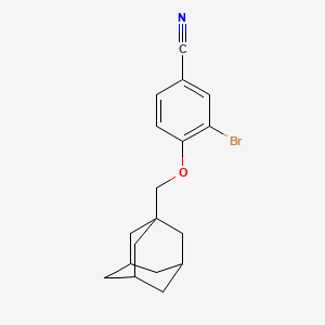 molecular formula C18H20BrNO B1458123 4-(Adamantan-1-ylmethoxy)-3-bromobenzonitrile CAS No. 1494589-95-5