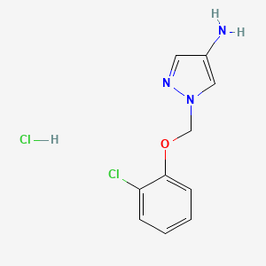 molecular formula C10H11Cl2N3O B1458351 1-[(2-Chlorophenoxy)methyl]-1H-pyrazol-4-amine hydrochloride CAS No. 1431965-10-4